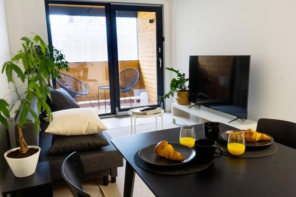 3H,K,P - Keskellae Tamperetta Kaunis Parvekkeellinen Uusittu Kolmio Apartment Luaran gambar