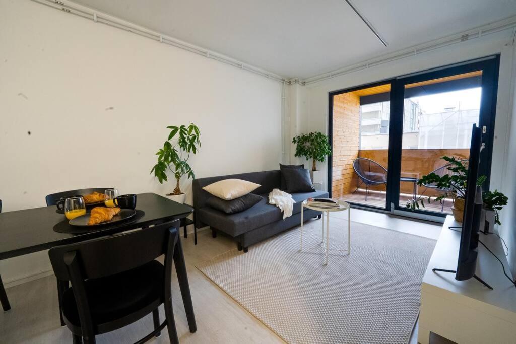 3H,K,P - Keskellae Tamperetta Kaunis Parvekkeellinen Uusittu Kolmio Apartment Luaran gambar