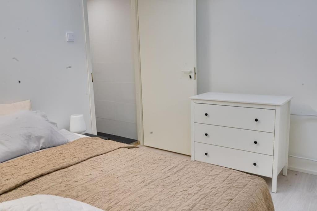 3H,K,P - Keskellae Tamperetta Kaunis Parvekkeellinen Uusittu Kolmio Apartment Luaran gambar
